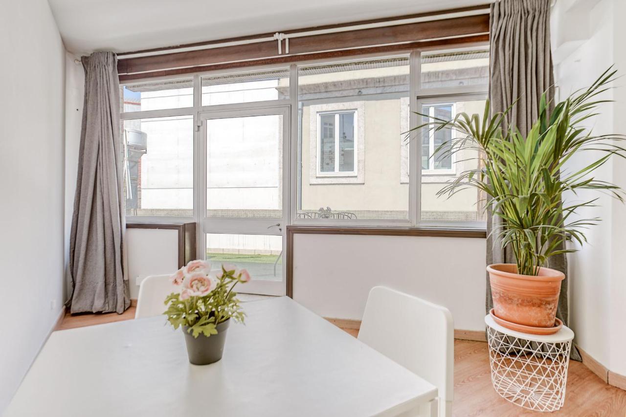Travel & Live Aliados Apartment OOporto Exteriör bild